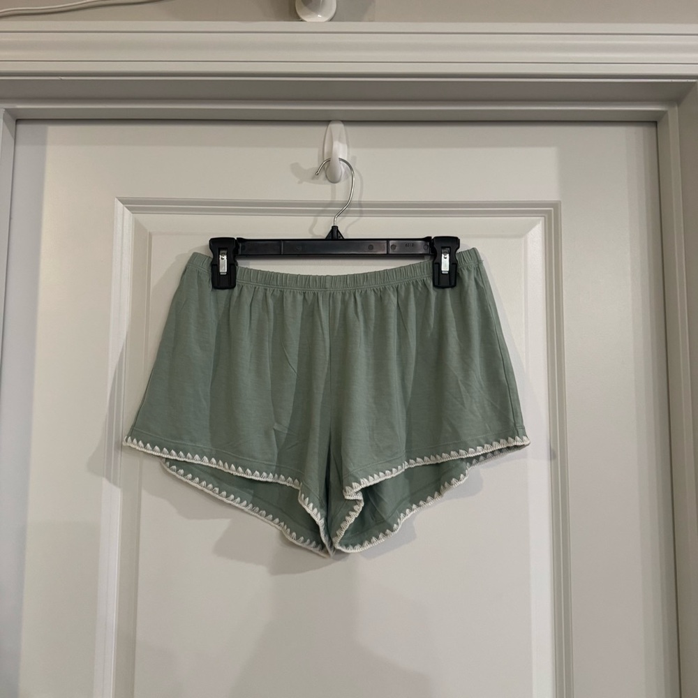 Eberjey Frida Tencel Modal Whipstitch Shortie PJ Pajamas in Eucalyptus Ivory - Picture 3 of 9